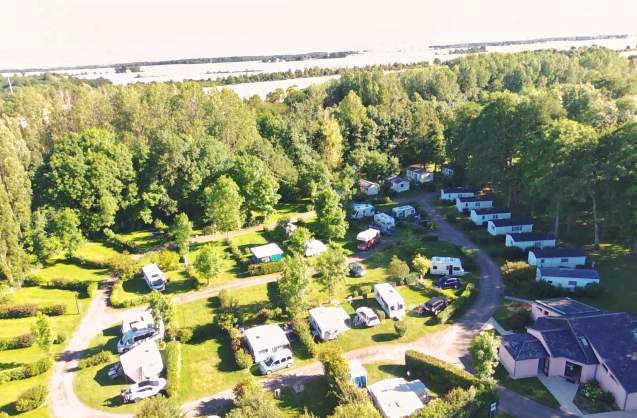 emplacements caravanes camping car et tentes
